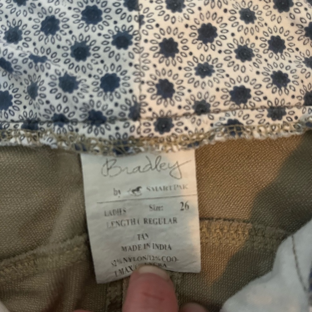 Women's Tan Riding Pants - Picture 3 of 3